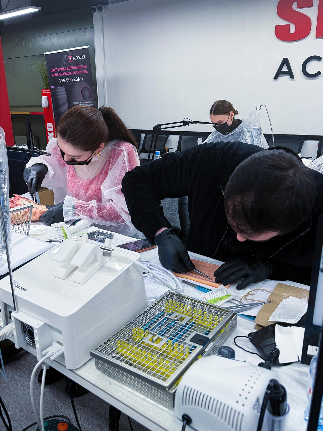 Удалить зуб и сохранить лунку: как проходит малотравматичная хирургия  