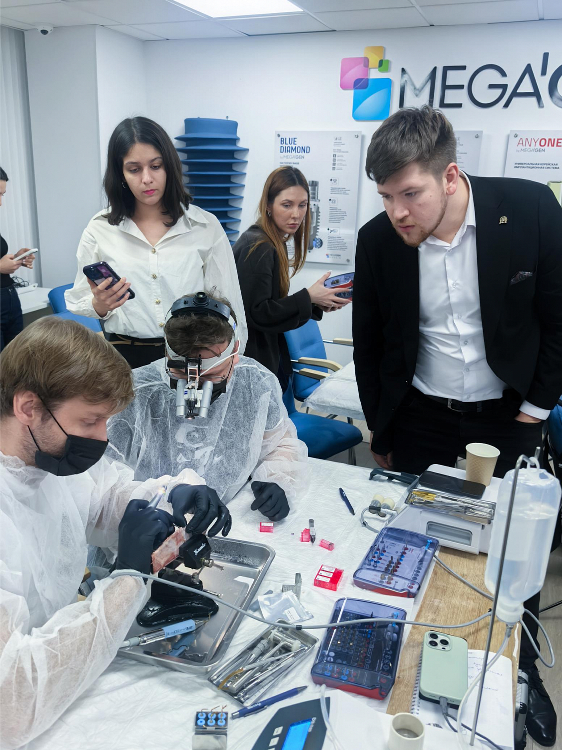 Два дня глубокой практики по костной пластике и синус-лифтингу