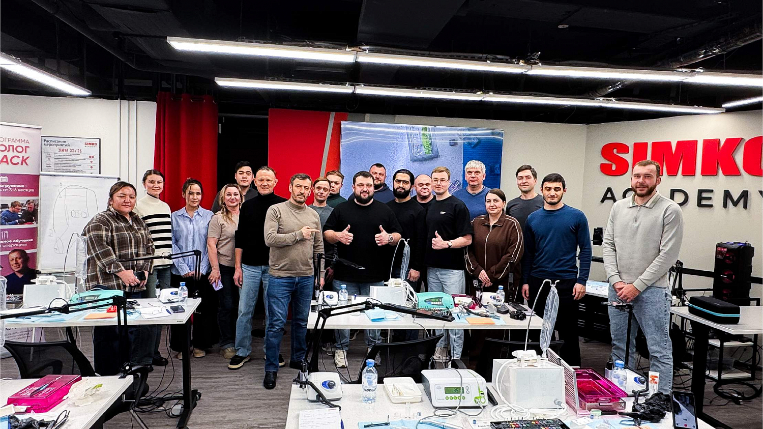 Первые шаги в имплантологии: как строится хирургическая и ортопедическая база 