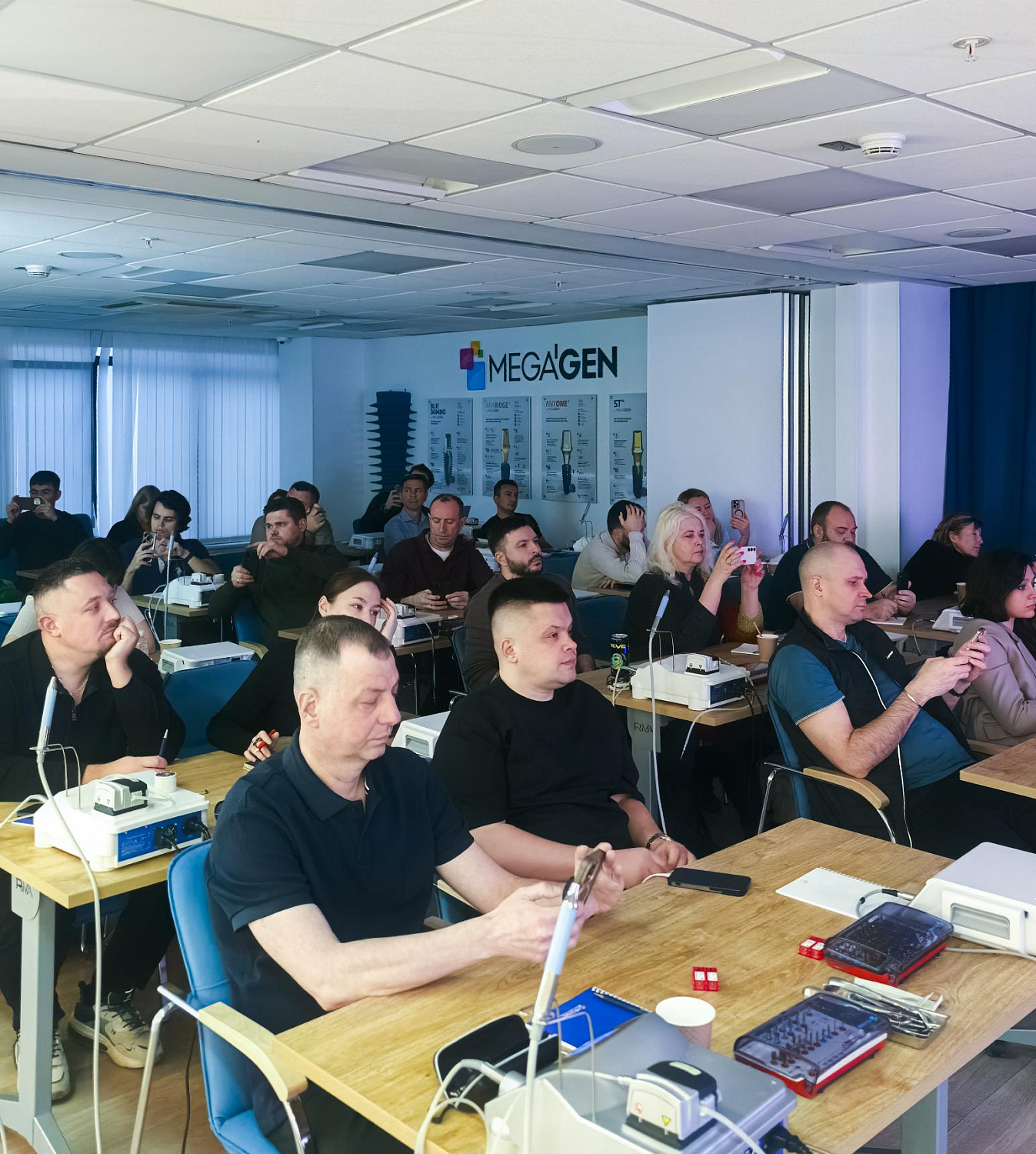 Одномоментная имплантация: от стабилизации к нагрузке