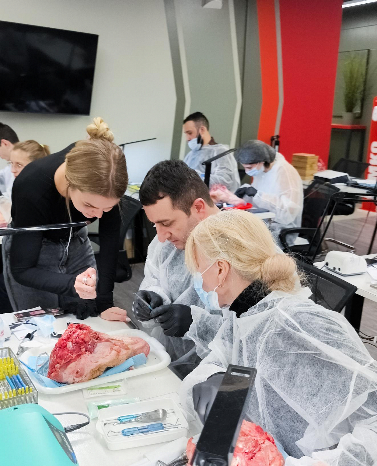 Малотравматичное удаление как основа имплантации